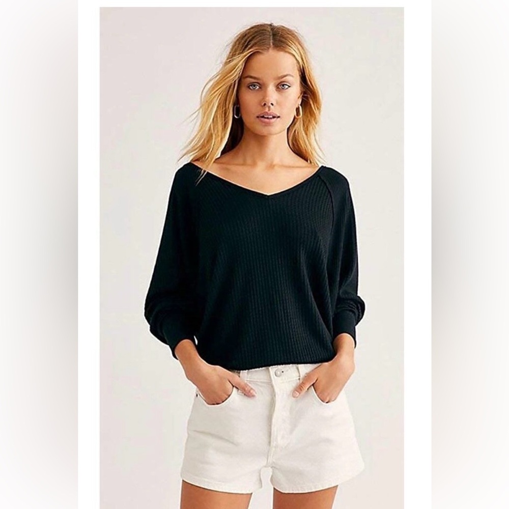 Free People Santa Clara Oversized Thermal V-Neck Long Sleeve Top in Black Size M